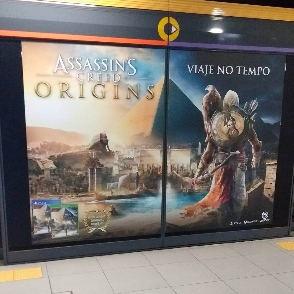 Propaganda Assassin's Creed Origins - Metrô de SP - 2017