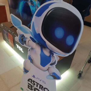 Propaganda Astro Bot - Carrefour Anchieta (@willianfox95) - 2024