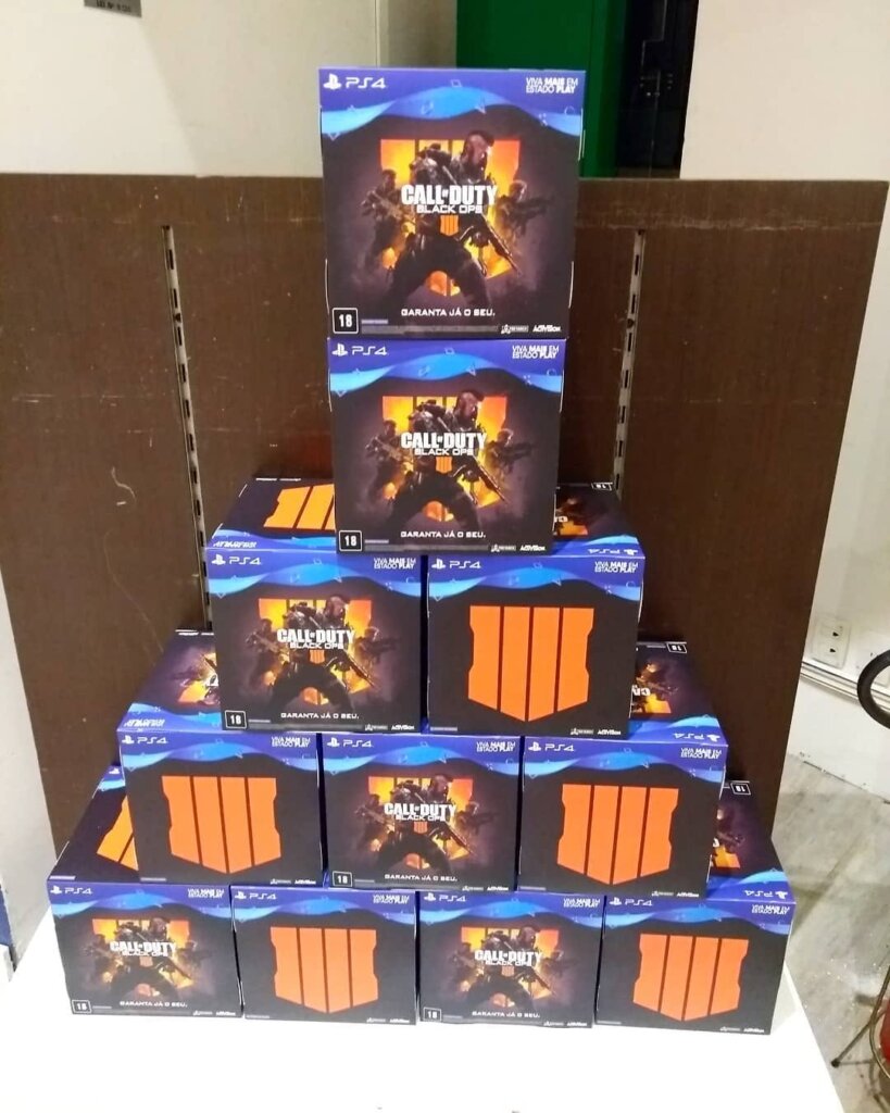 Propaganda Call of Duty Black Ops 4 - São Paulo - 2018