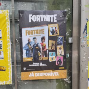 Propaganda Fortnite (Álbum de figurinhas) - São Paulo - 2022