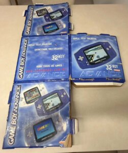 Cubo Game Boy Advance - 2001 (enviado por @galdius)