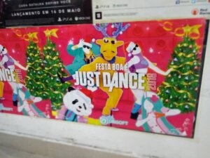 Propaganda Just Dance 2018 - Santa Ifigênia - 2018