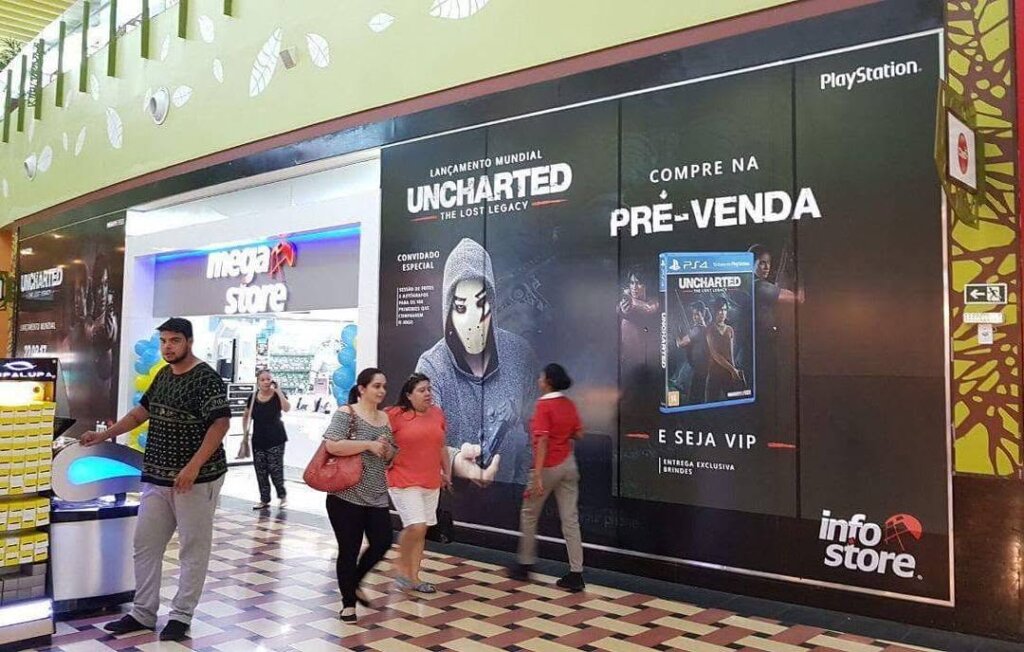 Propaganda Vitrine Uncharted The Lost Legacy - Mega Store (@fdcomunicacao) - 2017