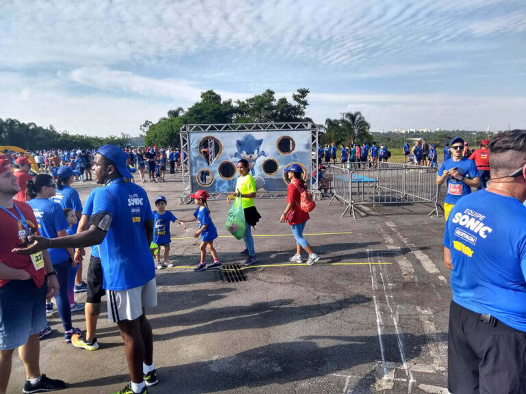Brincadeiras na Corrida do Sonic 5K em São Paulo