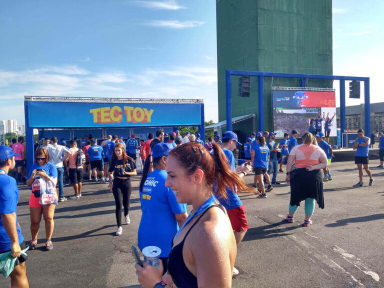 O espaço da Tectoy ao lado do pódio para fotos na Corrida Sonic 5K em São Paulo
